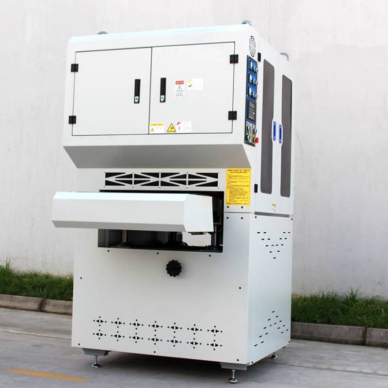 Flat polishing machine